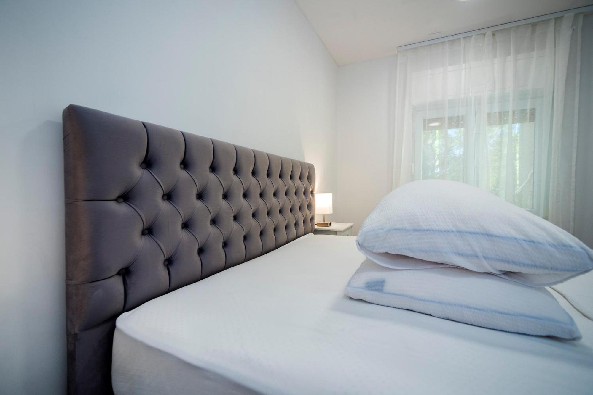 M&M Pelivan Apartments Solin Buitenkant foto