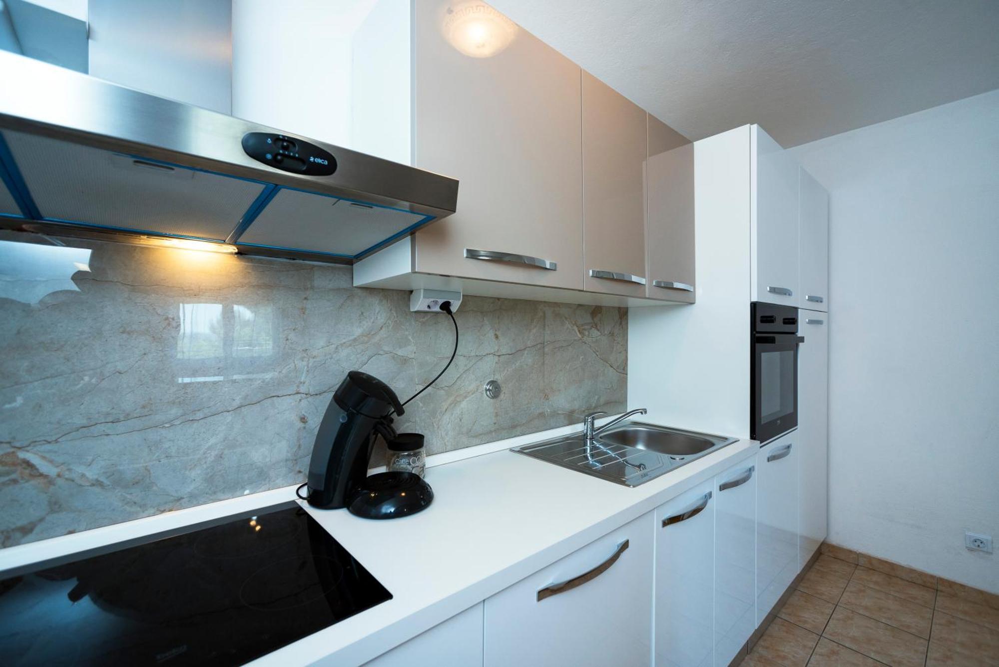 M&M Pelivan Apartments Solin Buitenkant foto