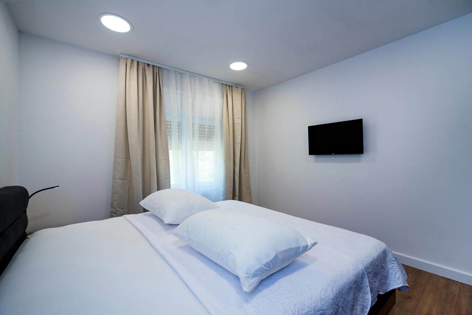 M&M Pelivan Apartments Solin Buitenkant foto