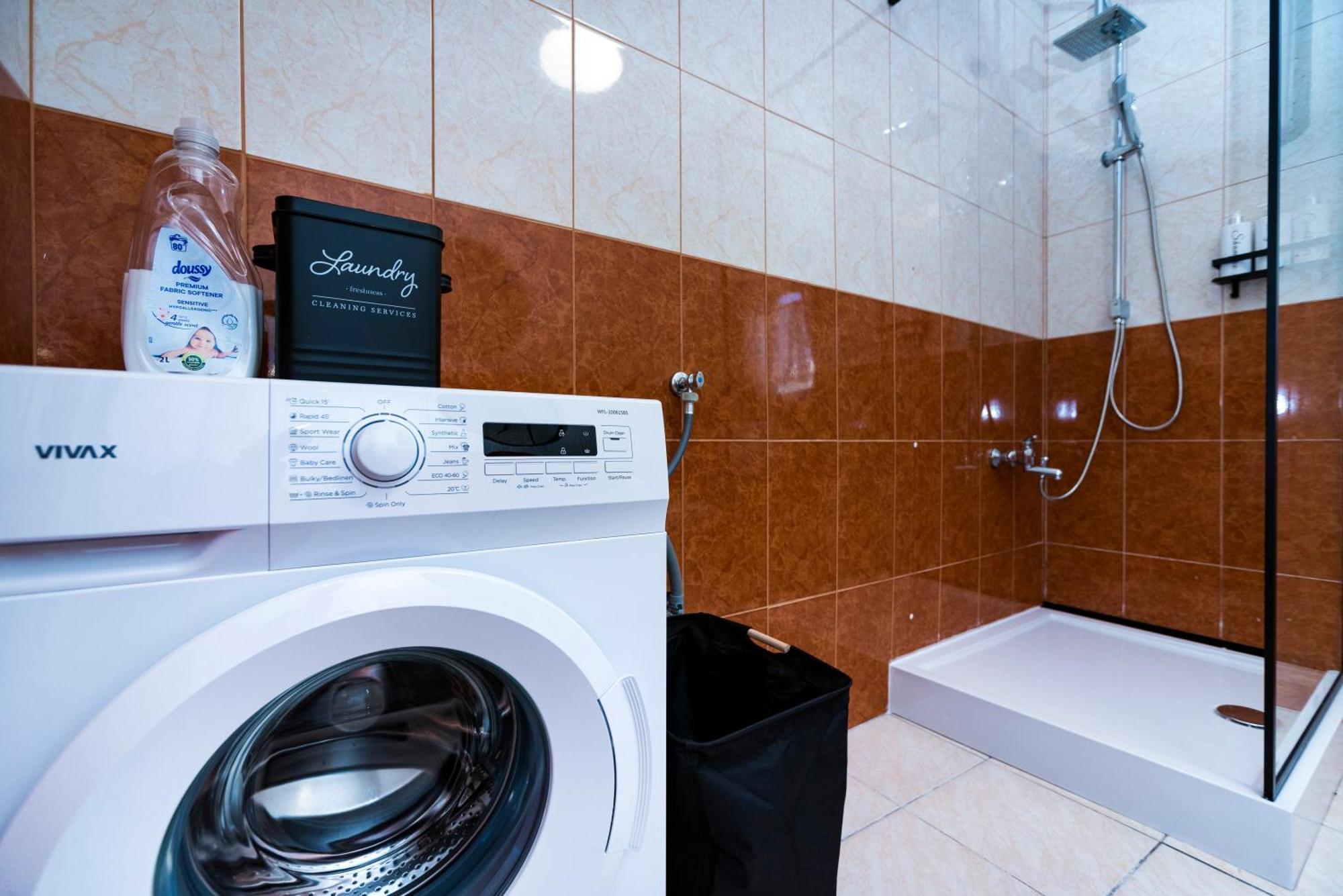 M&M Pelivan Apartments Solin Buitenkant foto